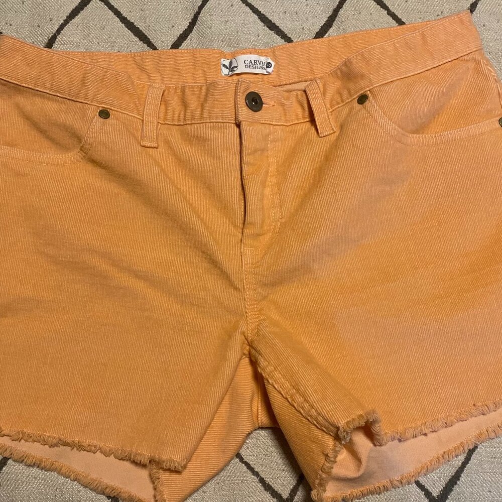 Carve Designs Size 10 Peach Corduroy 4" Shorts EUC